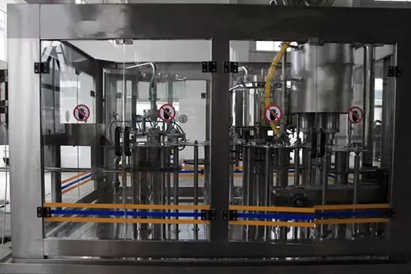 3 in 1 Pet Bottles Filling Machine KNETS 32-32-8
